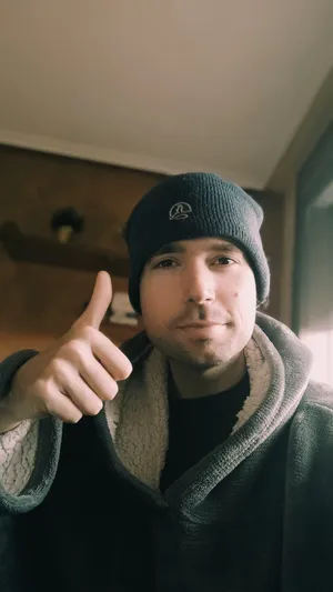 Portrait of Javi Sanchez, creator of PlatforCode